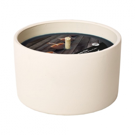 SPAAS-Garden-candle-in-white-round-terracotta-dish