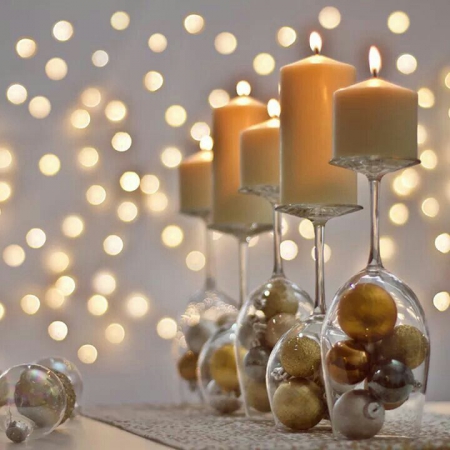Stam Voorwoord hangen Je Kersttafel versieren met kaarsen in stijl | Spaas Kaarsen