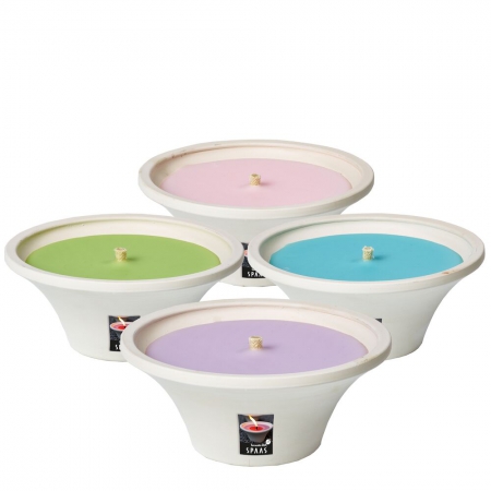 SPAAS-Garden-candle-in-white-terracotta-dish